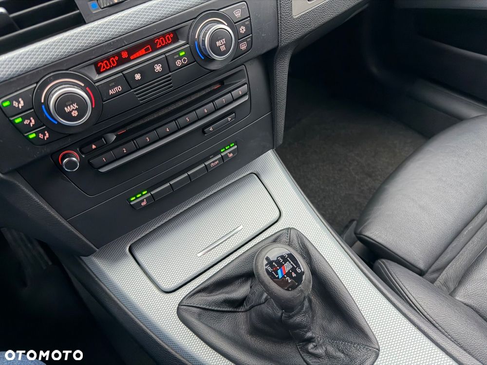 BMW Seria 3 320d - 22