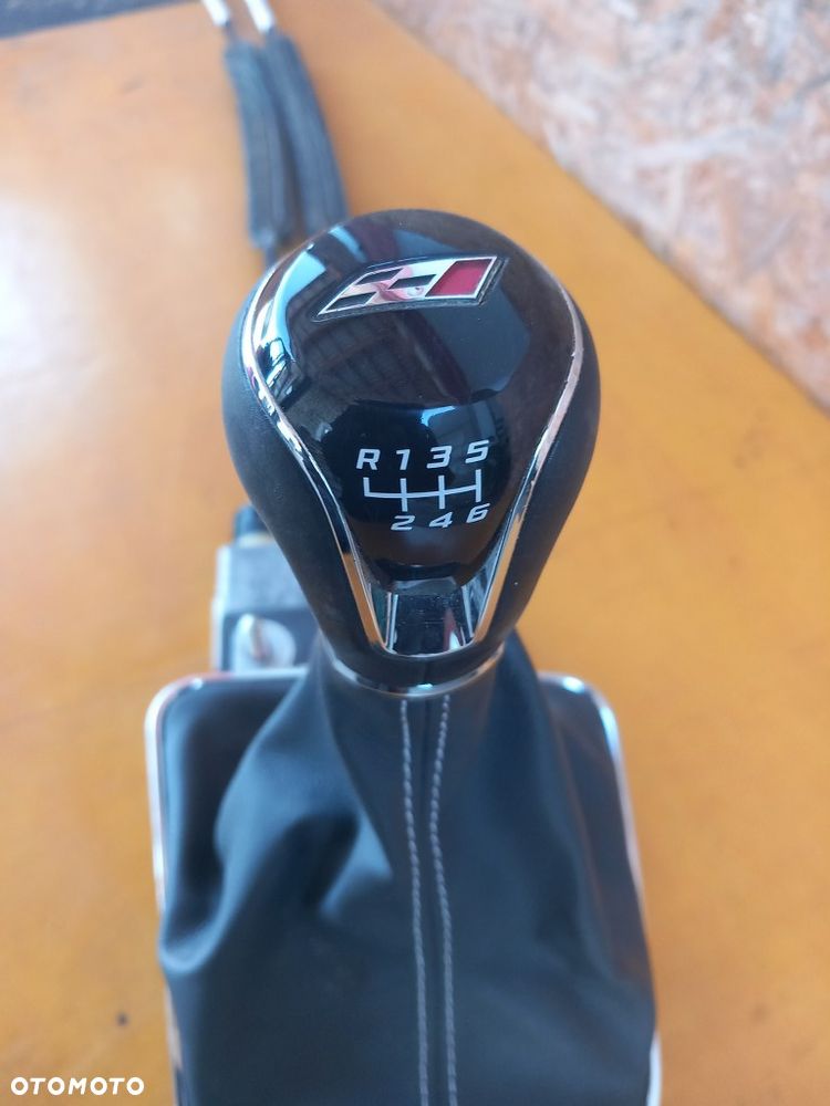 wybierak zmiany biegów gałka mieszek seat ibiza IV 6J cupra fr 6P0711113H - 4