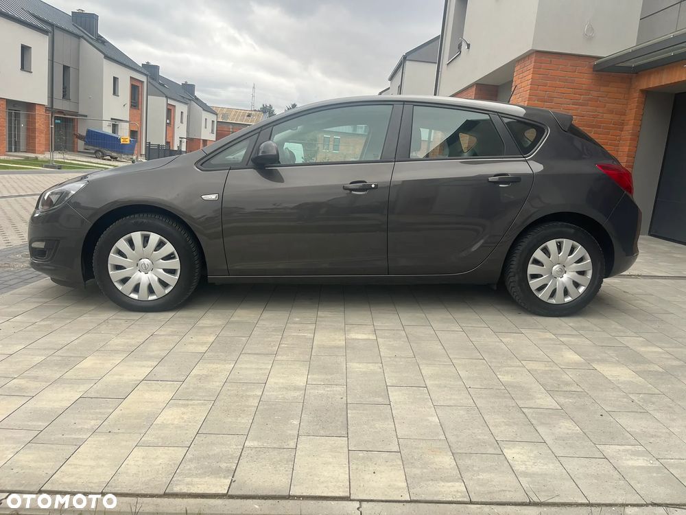 Opel Astra 1.6 Exklusiv - 8