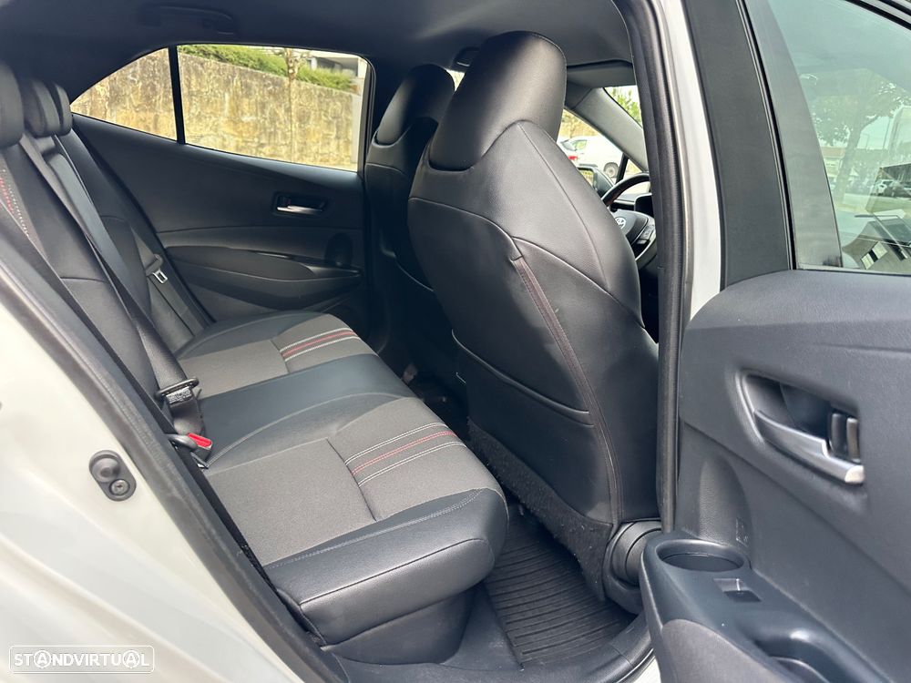 Toyota Corolla 1.8 Hybrid GR-Sport - 46