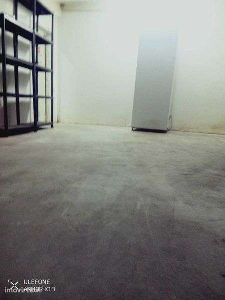 Arrenda-se garagem/armazém 23m2 por 175,00 eur - Grande imagem: 3/4