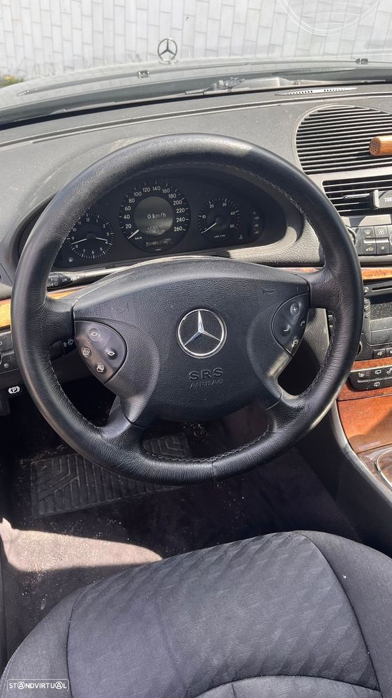 Mercedes-Benz E 270 - 8