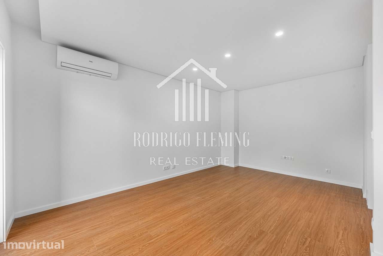 Apartamento T1 – Centro de Canelas - Grande imagem: 5/26
