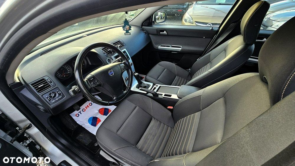 Volvo V50 - 20