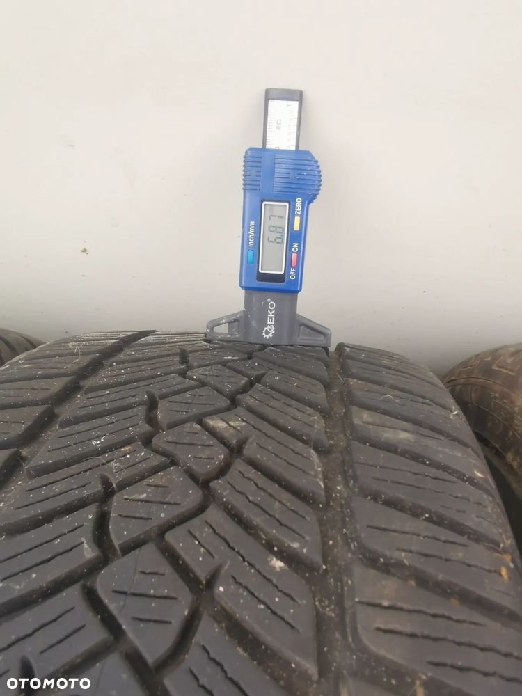 Opony Zimowe FULDA KRISTALL CONTROL HP2 225/40 R18 - 4