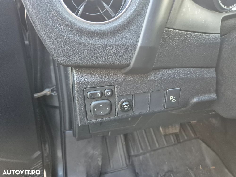 Toyota Auris - 23