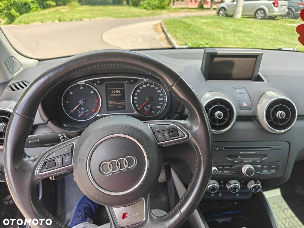 Audi A1 1.6 TDI S line edition - 9