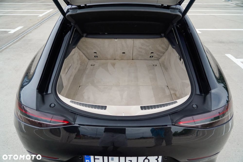 Mercedes-Benz AMG GT - 18