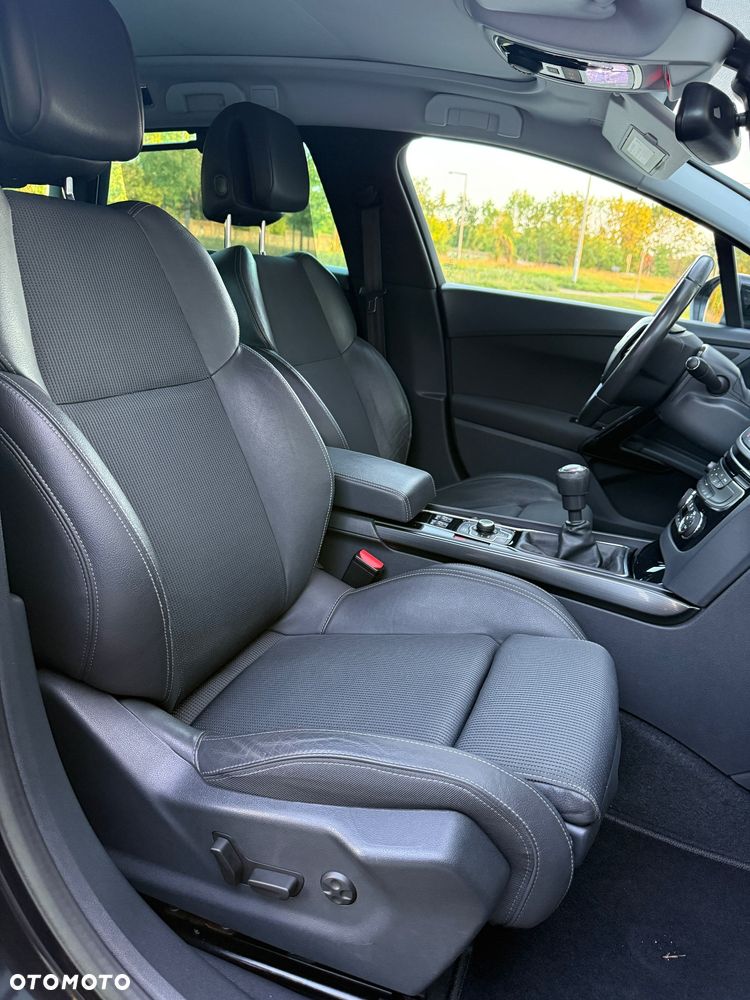 Peugeot 508 HDi FAP 160 Allure - 24