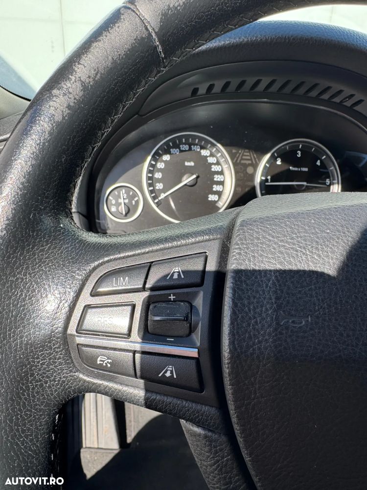 BMW Seria 5 520d - 11