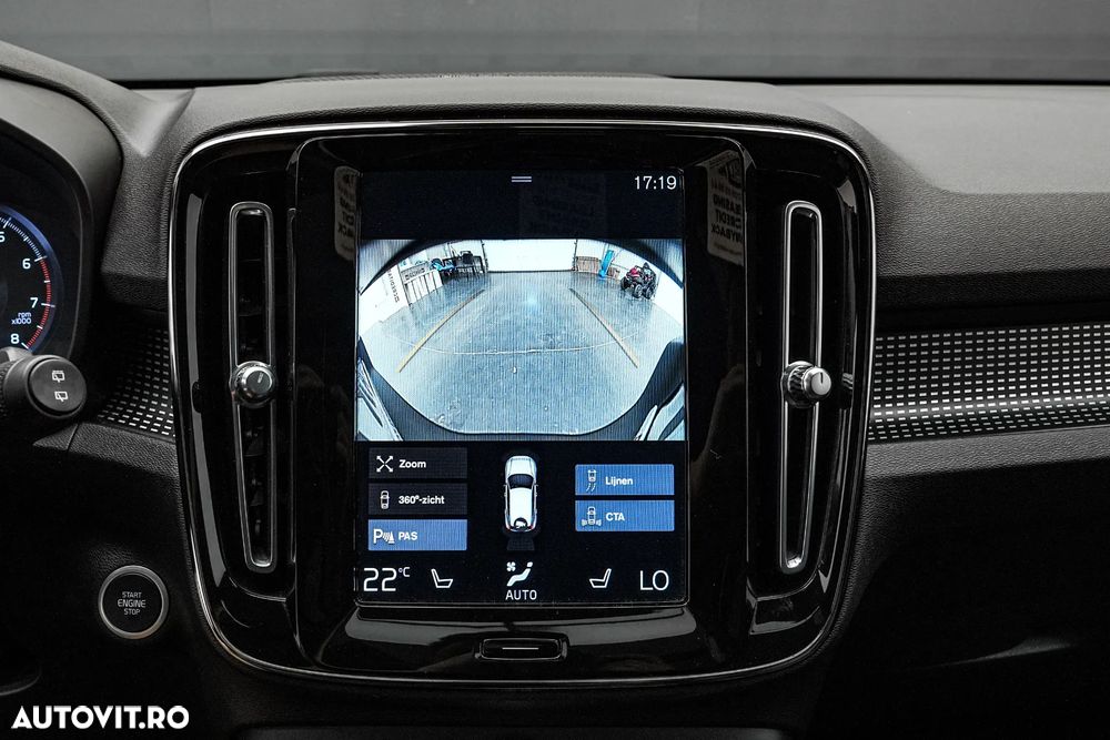 Volvo XC 40 - 21