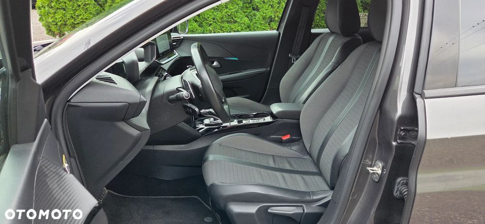 Peugeot 208 - 7