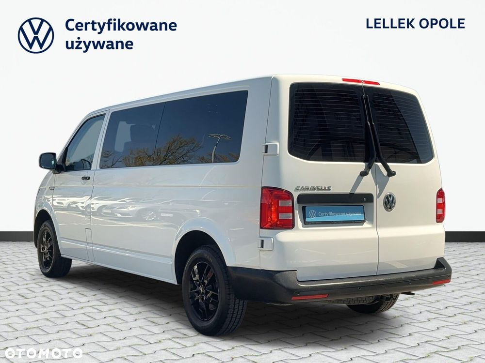 Volkswagen Caravelle - 9
