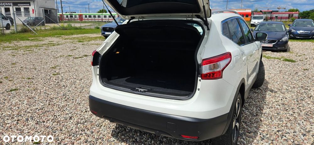 Nissan Qashqai 1.5 dCi Tekna - 32