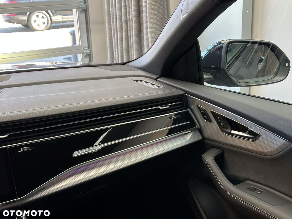 Audi SQ8 - 36