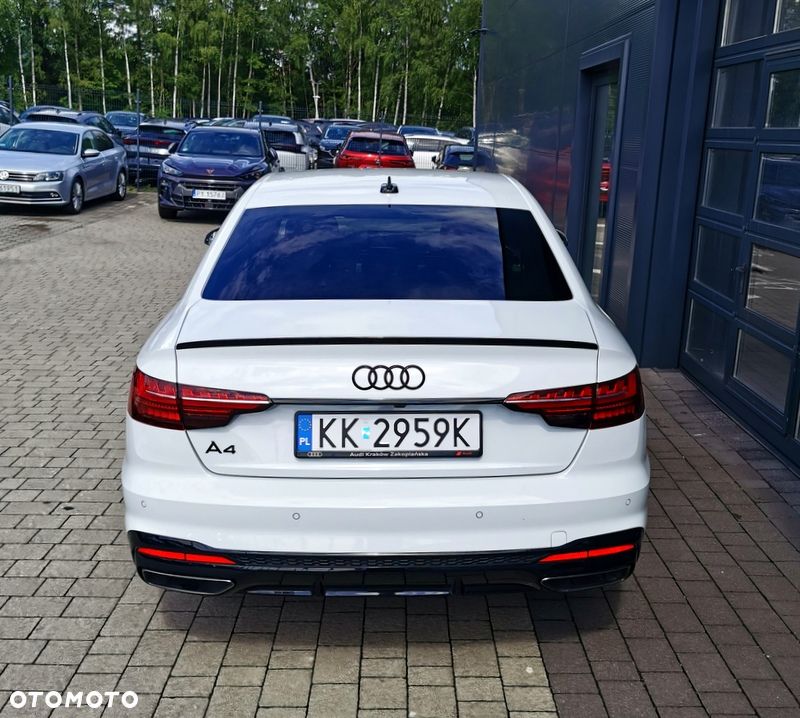 Audi A4 Limousine 35 TFSI mHEV S Line S tronic - 4