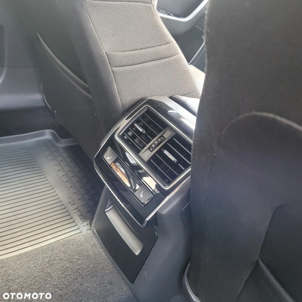 Skoda Superb 2.0 TDI Ambition DSG - 12