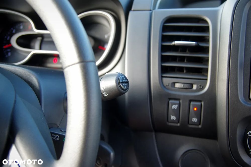 Renault Trafic 2.0 dCi - 30