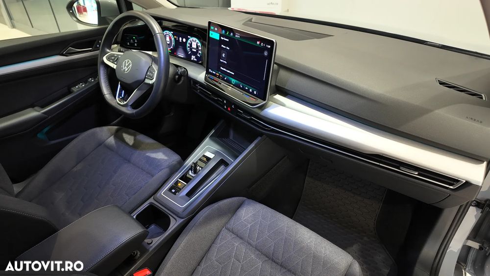 Volkswagen Golf 1.5 eTSI DSG MHEV Life - 13
