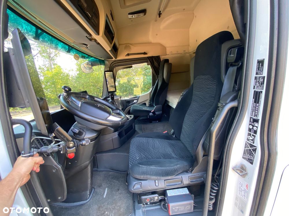 Mercedes-Benz Actros 2853 - 33