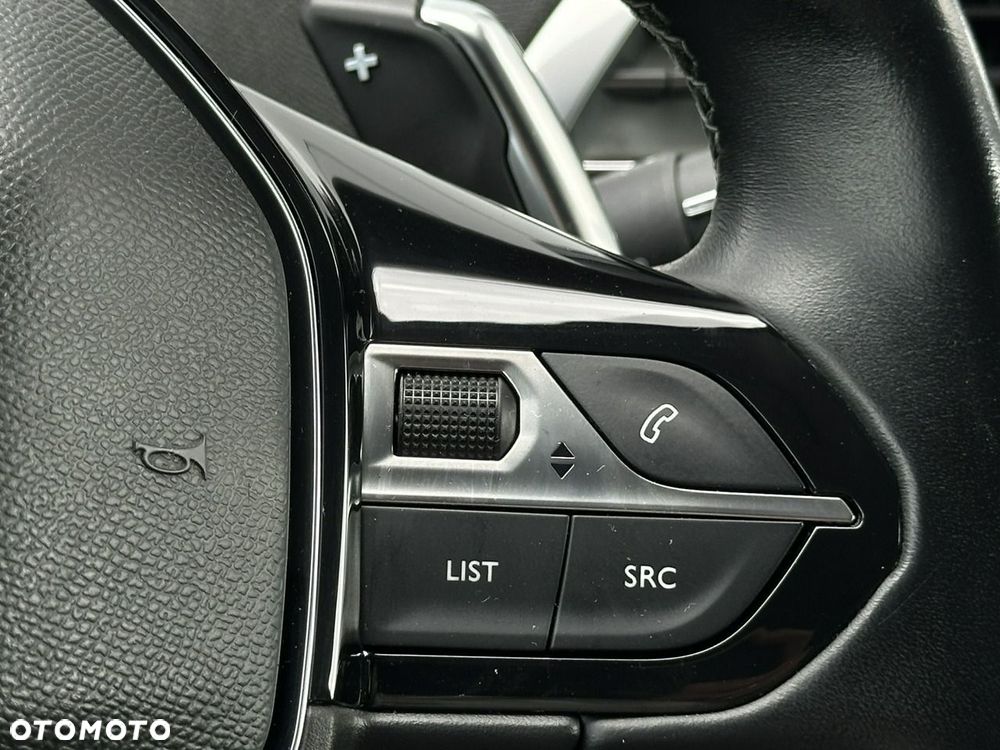 Peugeot 5008 - 24