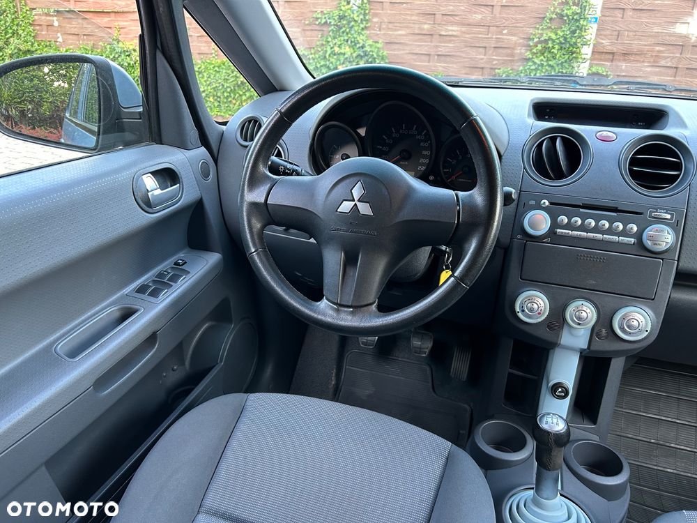 Mitsubishi Colt - 36