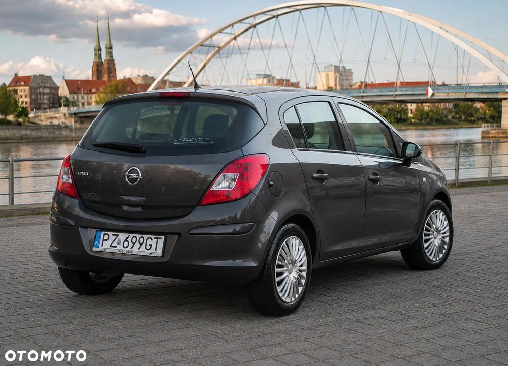 Opel Corsa 1.2 16V Enjoy - 4
