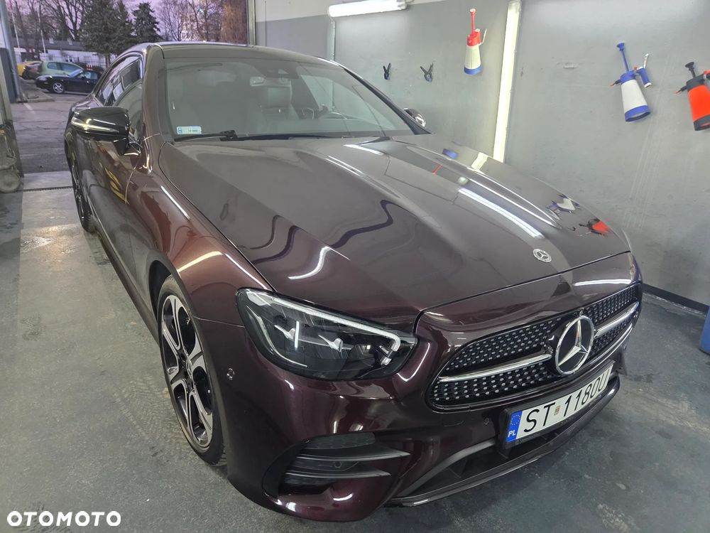 Mercedes-Benz Klasa E 200 4-Matic 9G-TRONIC - 33