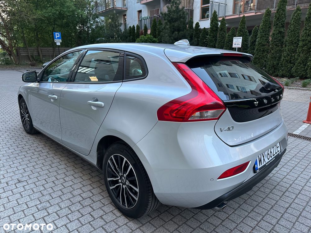 Volvo V40 - 13