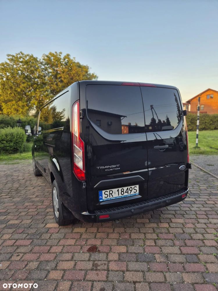 Ford TRANSIT CUSTOM - 23