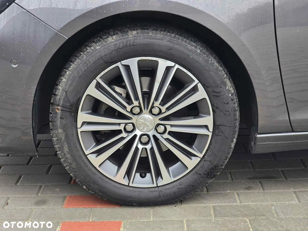 Peugeot 308 - 11