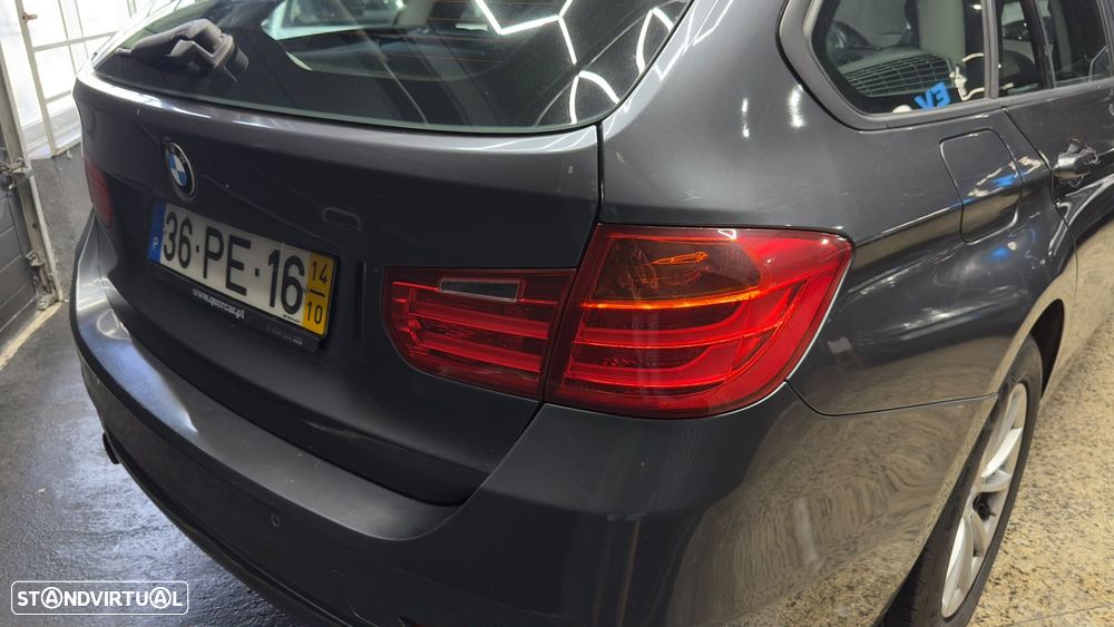 BMW 318 d Line Sport - 13