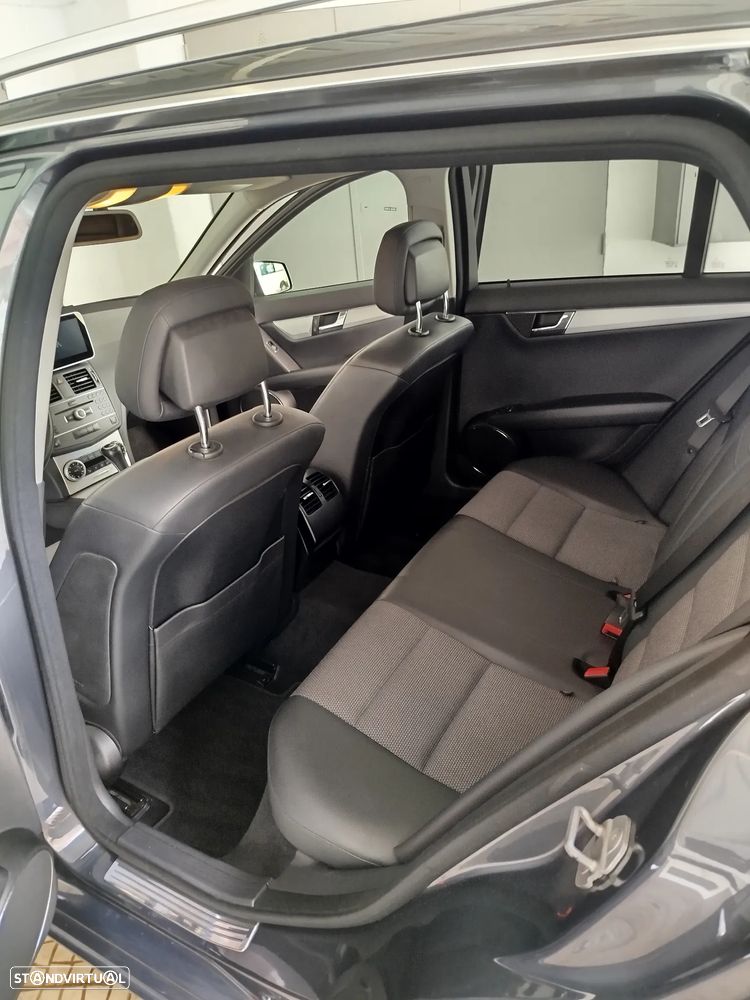 Mercedes-Benz C 220 Station CDI Avantgarde Edition - 32