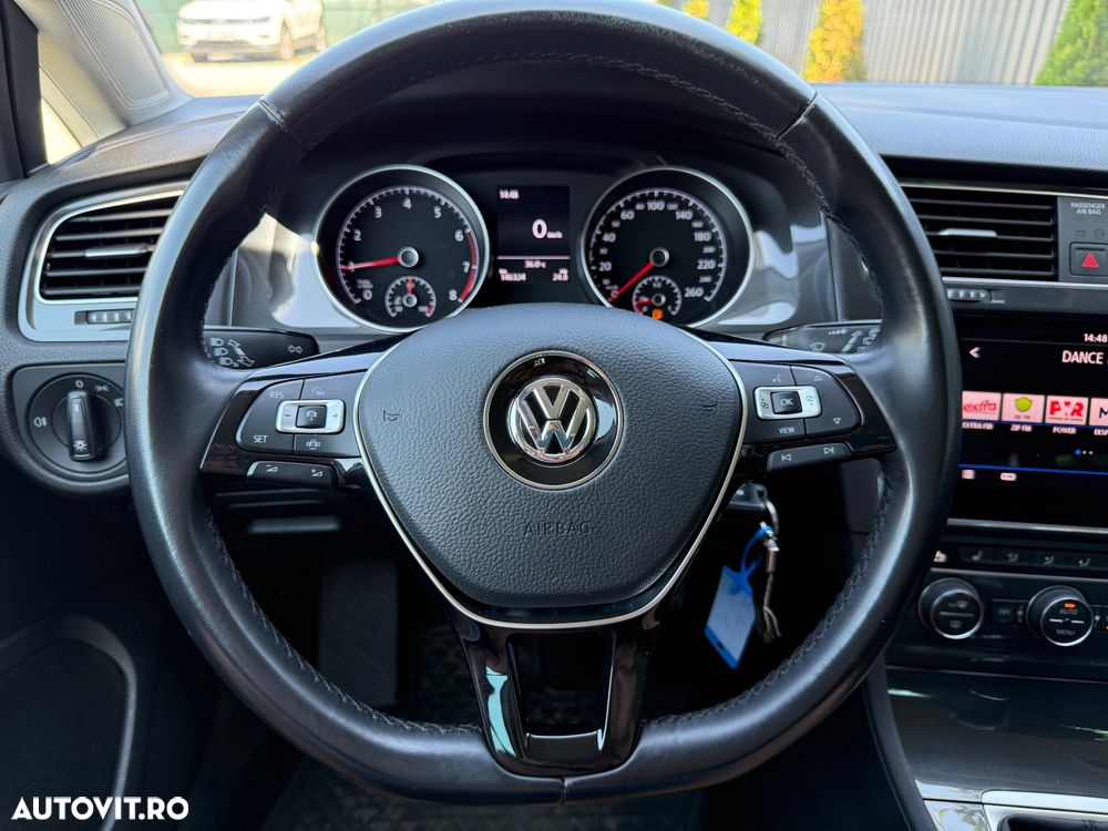 Volkswagen Golf 1.5 TSI BlueMotion ACT Comfortline - 21