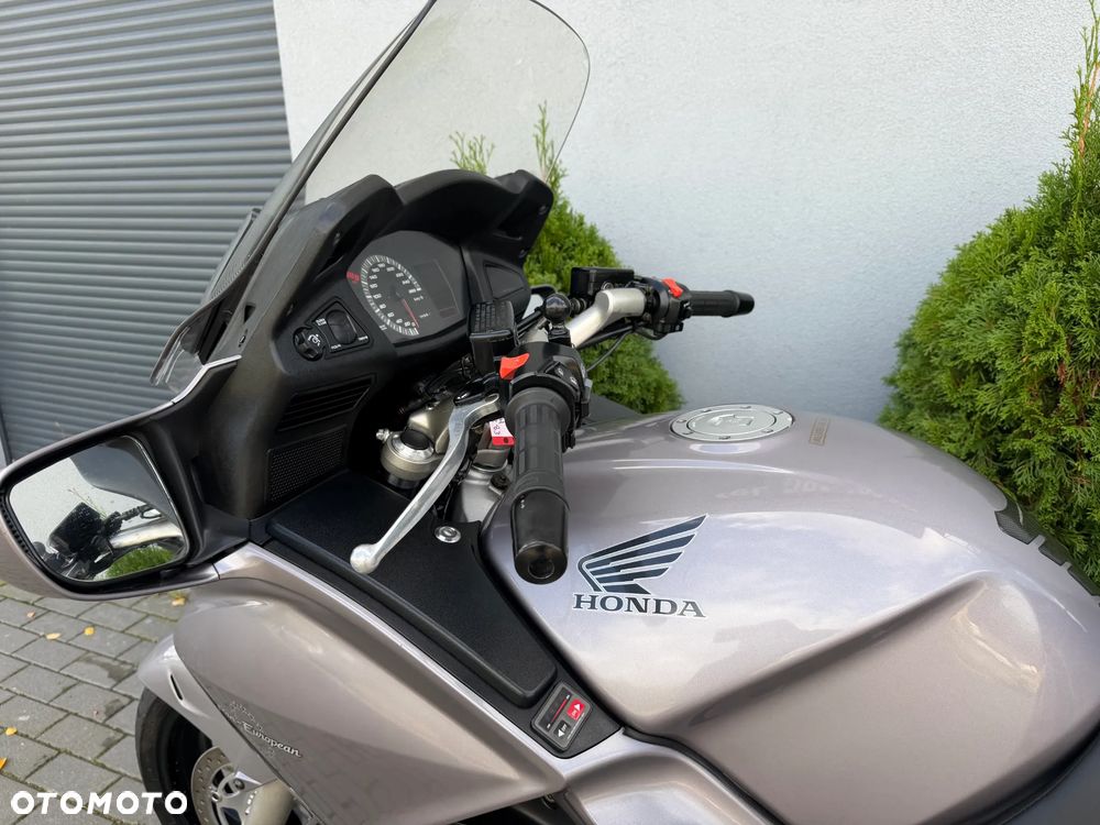 Honda ST - 32