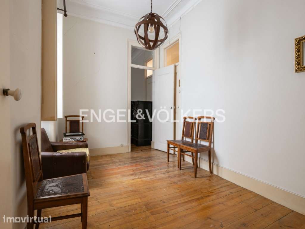 Apartamento T5 de charme junto à Praça José Fontana - Grande imagem: 3/29
