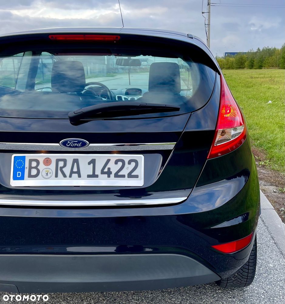 Ford Fiesta 1.25 Ghia - 32