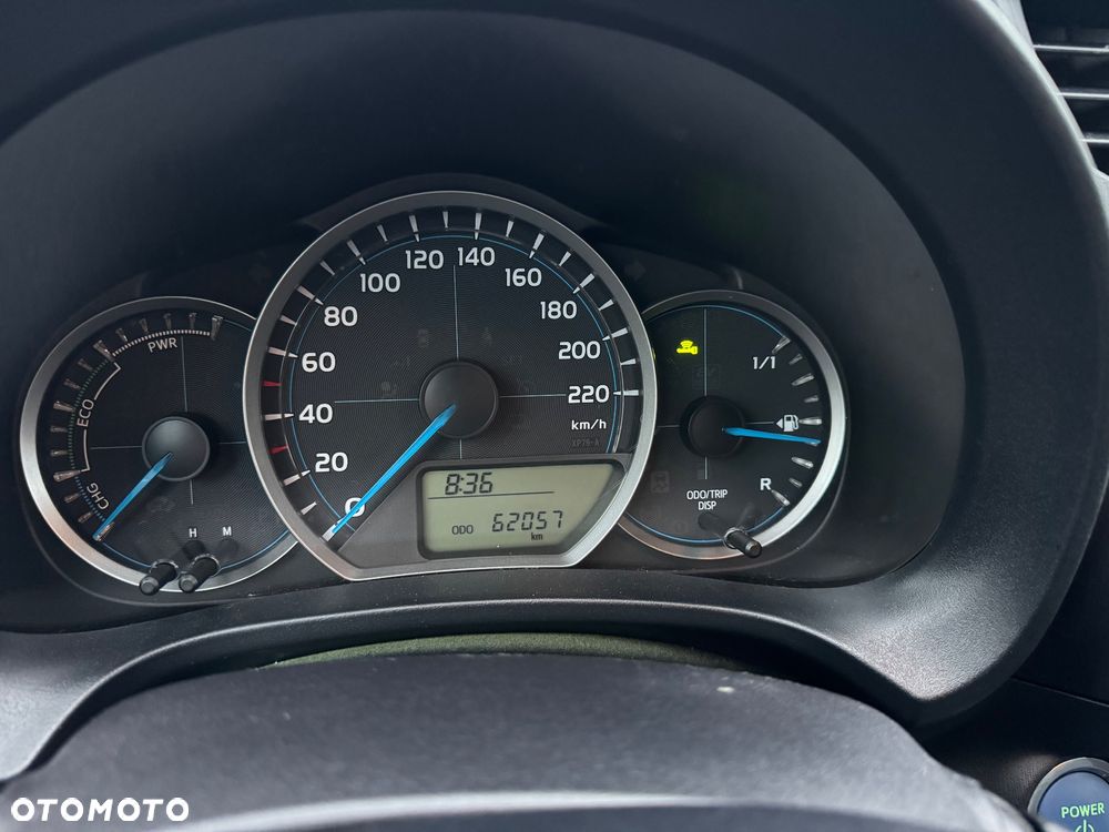 Toyota Yaris Hybrid 100 Premium - 21