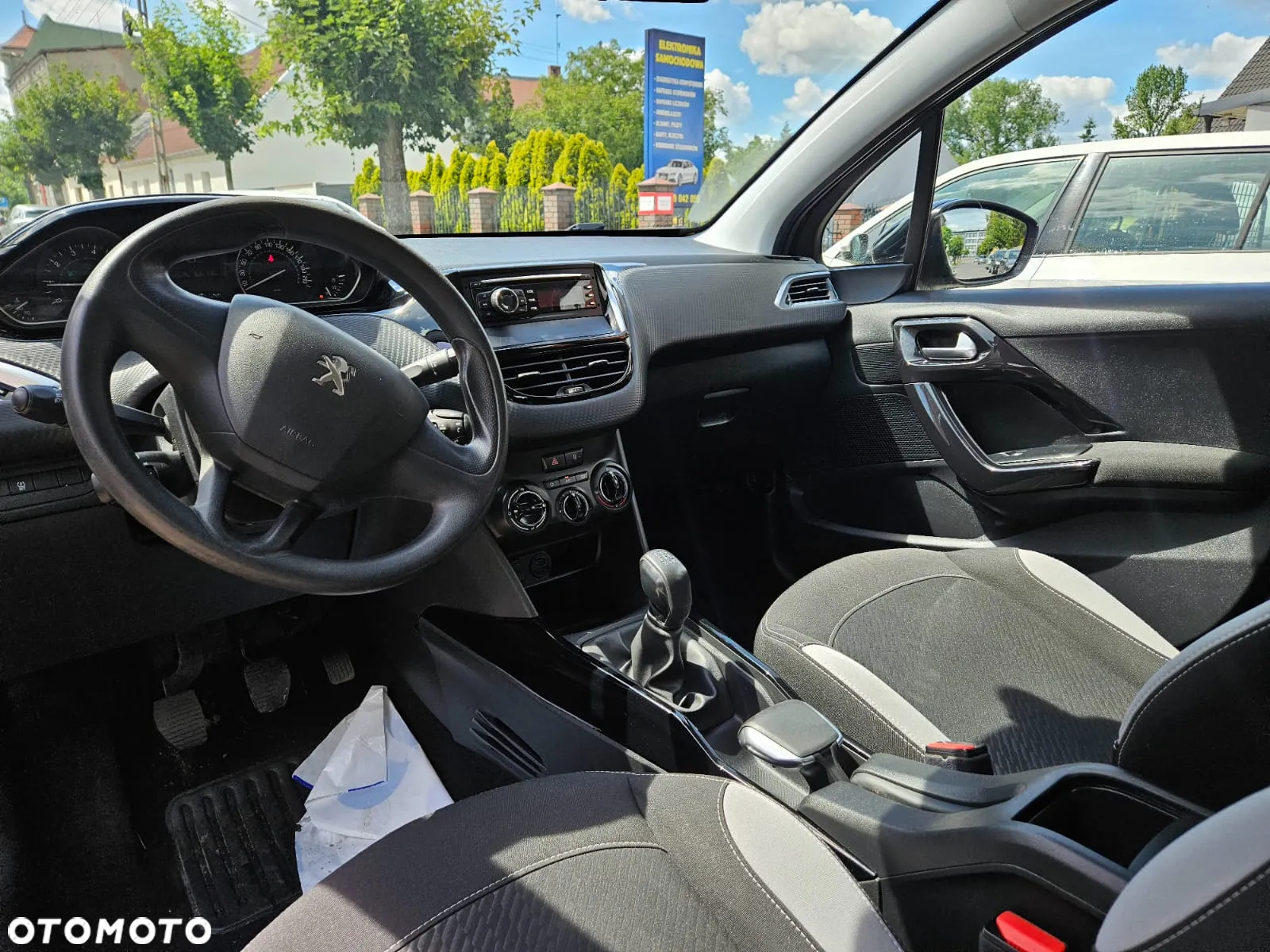Peugeot 2008 PureTech 100 Active - 5