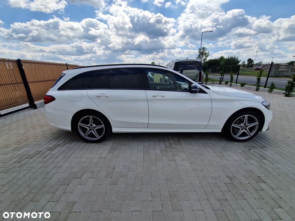 Mercedes-Benz Klasa C 400 4-Matic 9G-TRONIC - 19