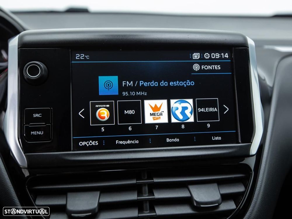 Peugeot 208 - 17