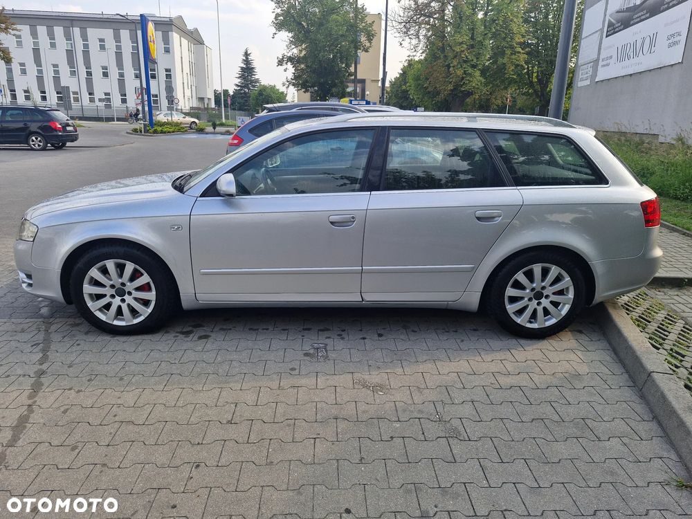 Audi A4 Avant - 4