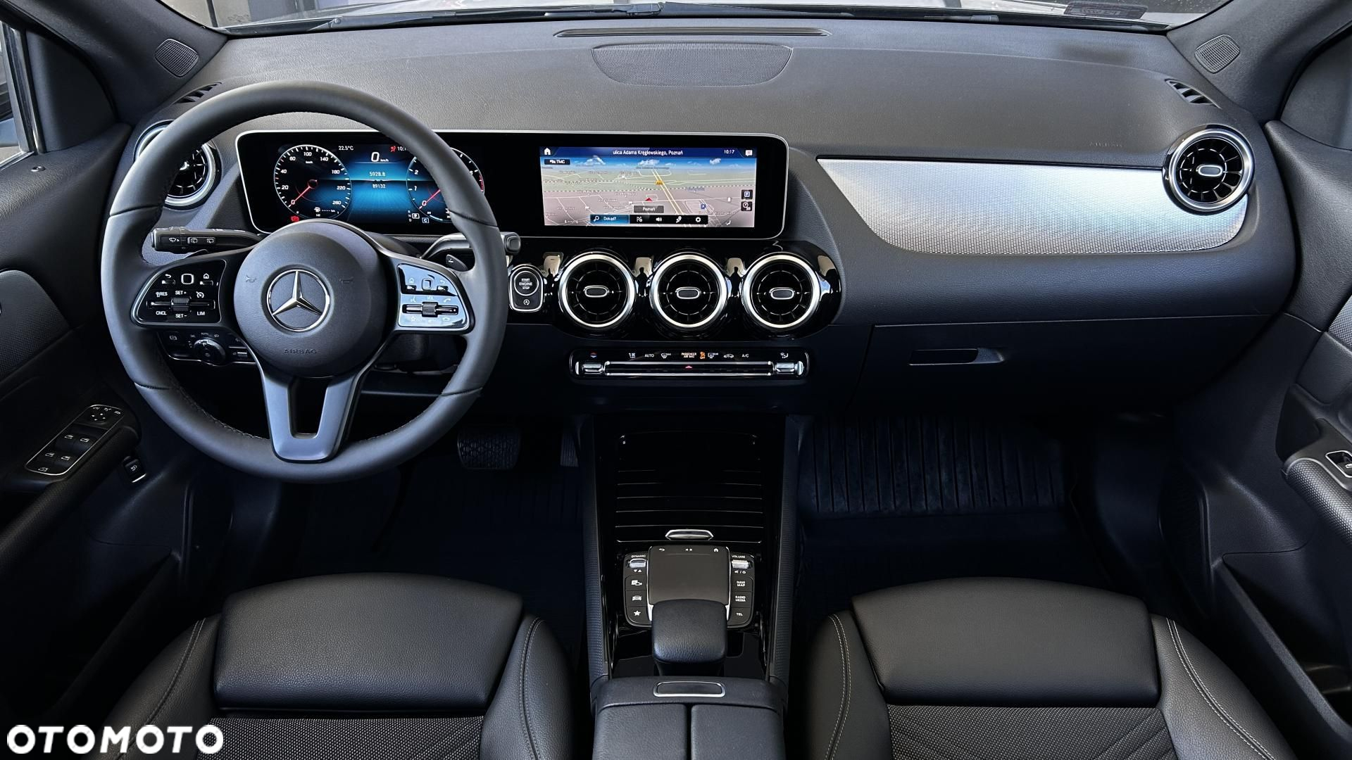 Mercedes-Benz GLA 200 - 17