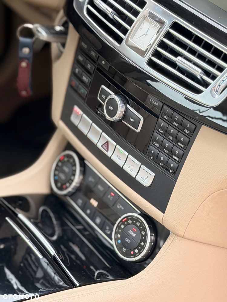 Mercedes-Benz CLS - 23