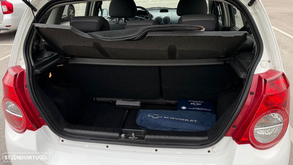 Chevrolet Aveo 1.2 LS - 13