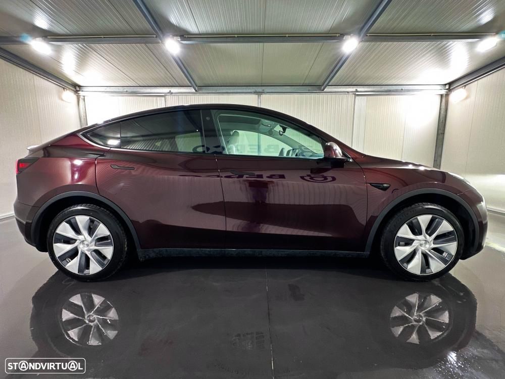 Tesla Model Y Standard - 12