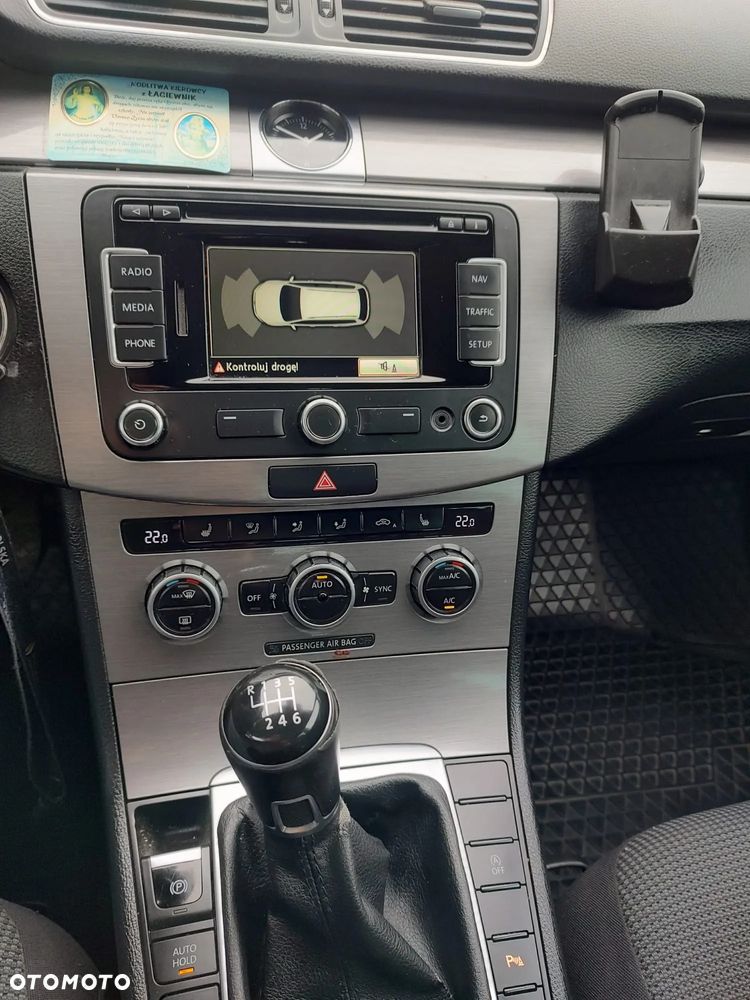 Volkswagen Passat - 9