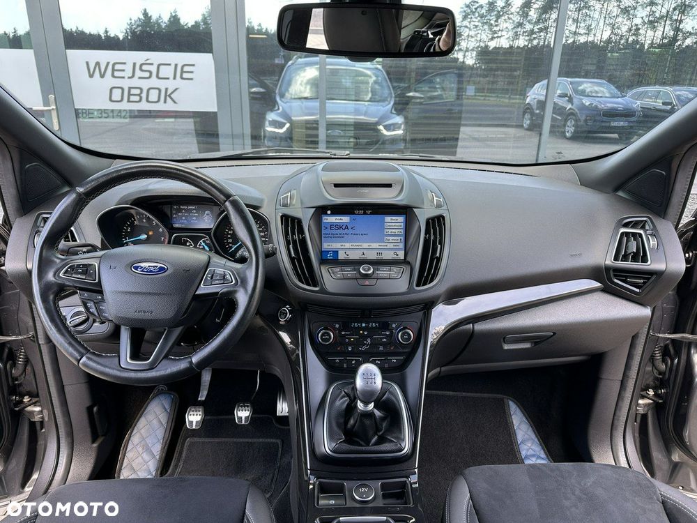 Ford Kuga 1.5 EcoBoost 2x4 ST-Line - 9