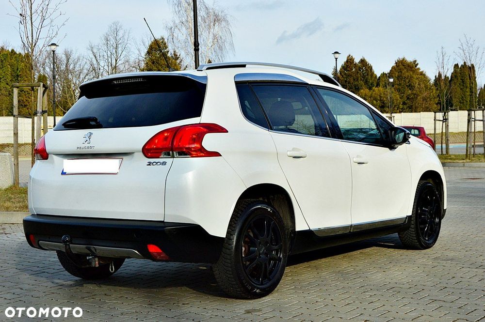 Peugeot 2008 120 VTI Allure - 4