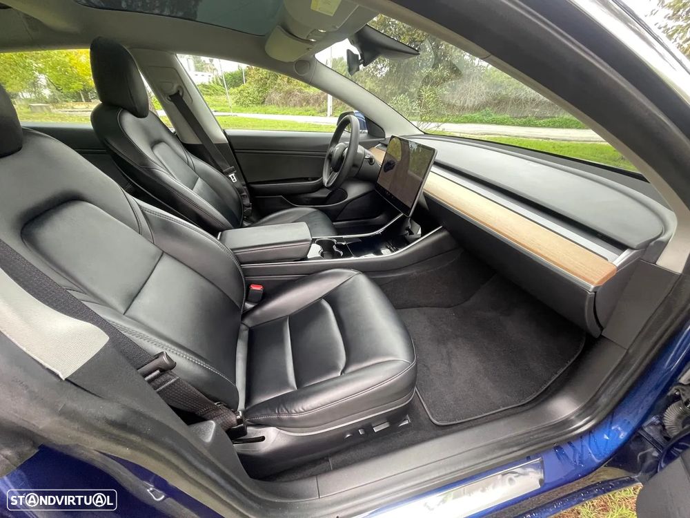 Tesla Model 3 Long-Range Dual Motor AWD - 23